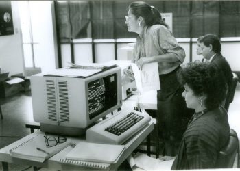 Modernas tecnologías de desarrollo web con lo último en frameworks de javascript reactivo y css de última generación con gran rendimiento y escalabilidad